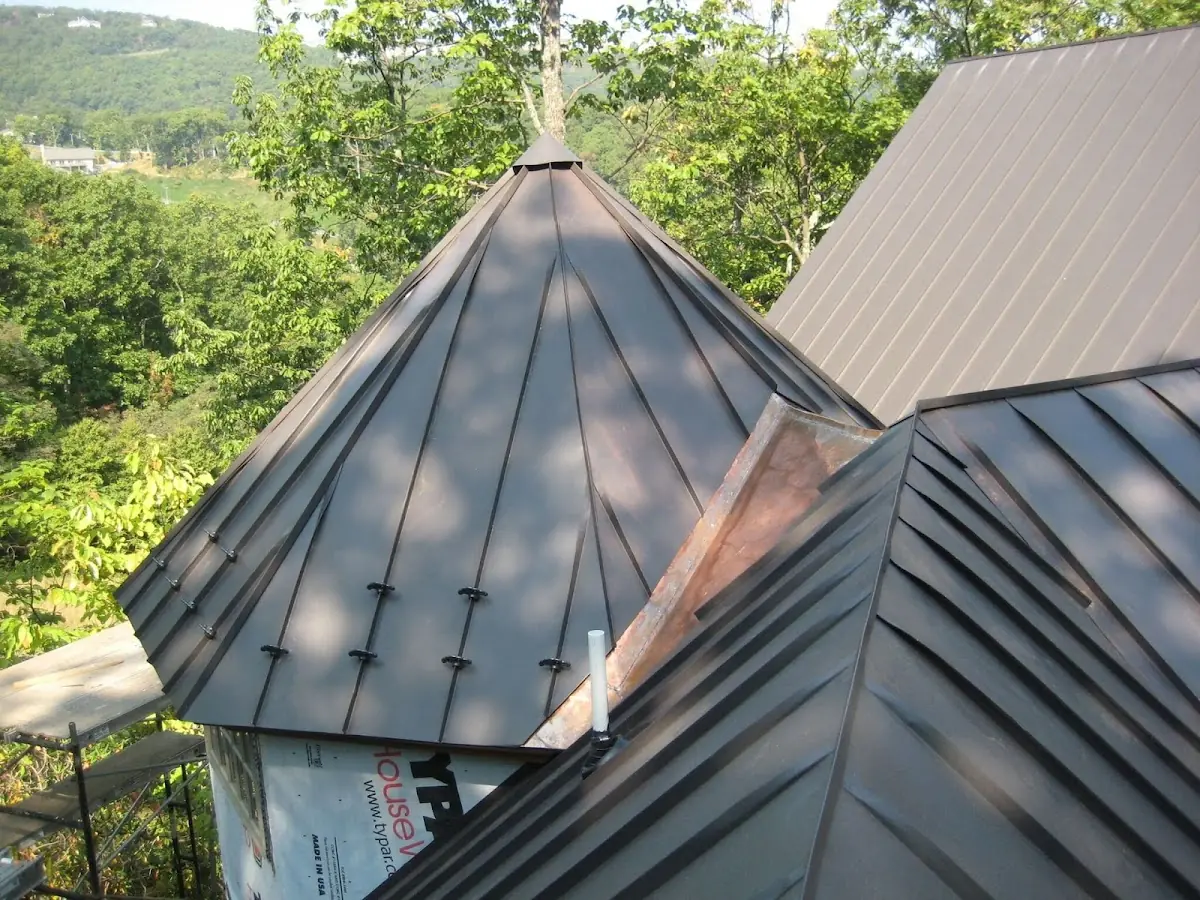 Professional Roof Tarp Installation by Craftsman Roofing in Truckee